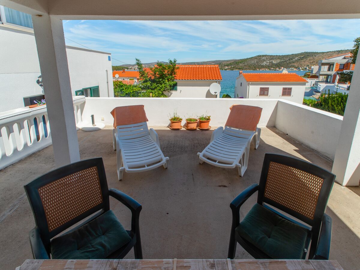 Apartment One bedroom apartment near beach Ražanj, Rogoznica A-7485-b