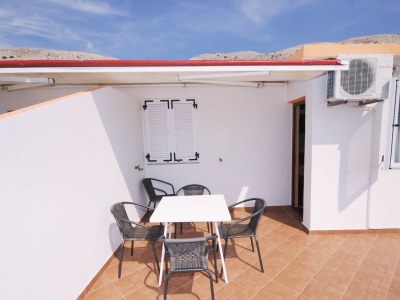 Apartment One bedroom apartment with terrace and sea view Metajna, Pag A-6421-b in Zubovići - Apartment