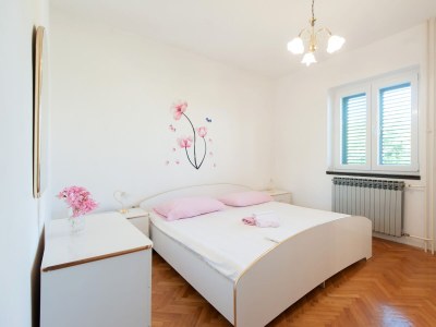 Apartment Two bedroom apartment with terrace and sea view Turanj, Biograd A-6445-b in Sveti Filip i Jakov - Apartment