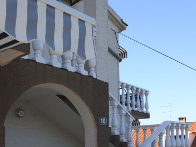 Apartment One bedroom apartment with terrace and sea view Kali, Ugljan A-8202-b - Outdoor photo 8