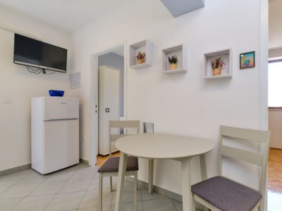 Apartment Two bedroom apartment with terrace and sea view Mali Lošinj, Lošinj A-7879-a - Outdoor photo 19