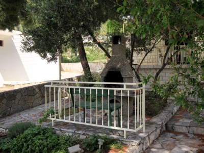 Apartment Two bedroom apartment with terrace Ivan Dolac, Hvar A-8711-a - Outdoor photo 7