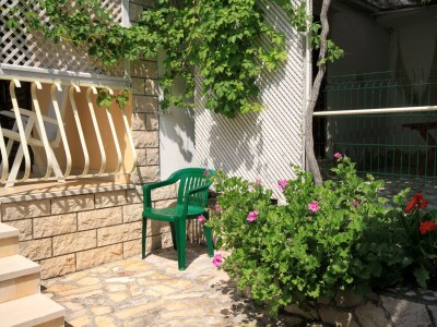 Apartment Two bedroom apartment with terrace Ivan Dolac, Hvar A-8711-a - Outdoor photo 8