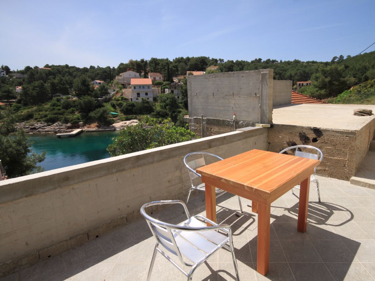Apartment Studio flat near beach Basina, Hvar AS-8754-a