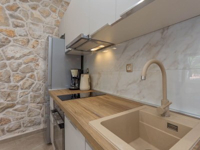 Apartment Two bedroom apartment near beach Cove Zastupac, Hvar A-8761-a - Outdoor photo 3