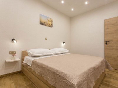 Apartment Two bedroom apartment near beach Cove Zastupac, Hvar A-8761-a - Outdoor photo 13