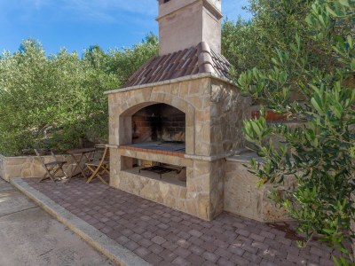 Apartment One bedroom apartment near beach Cove Zastupac, Hvar A-8761-c - Outdoor photo 4