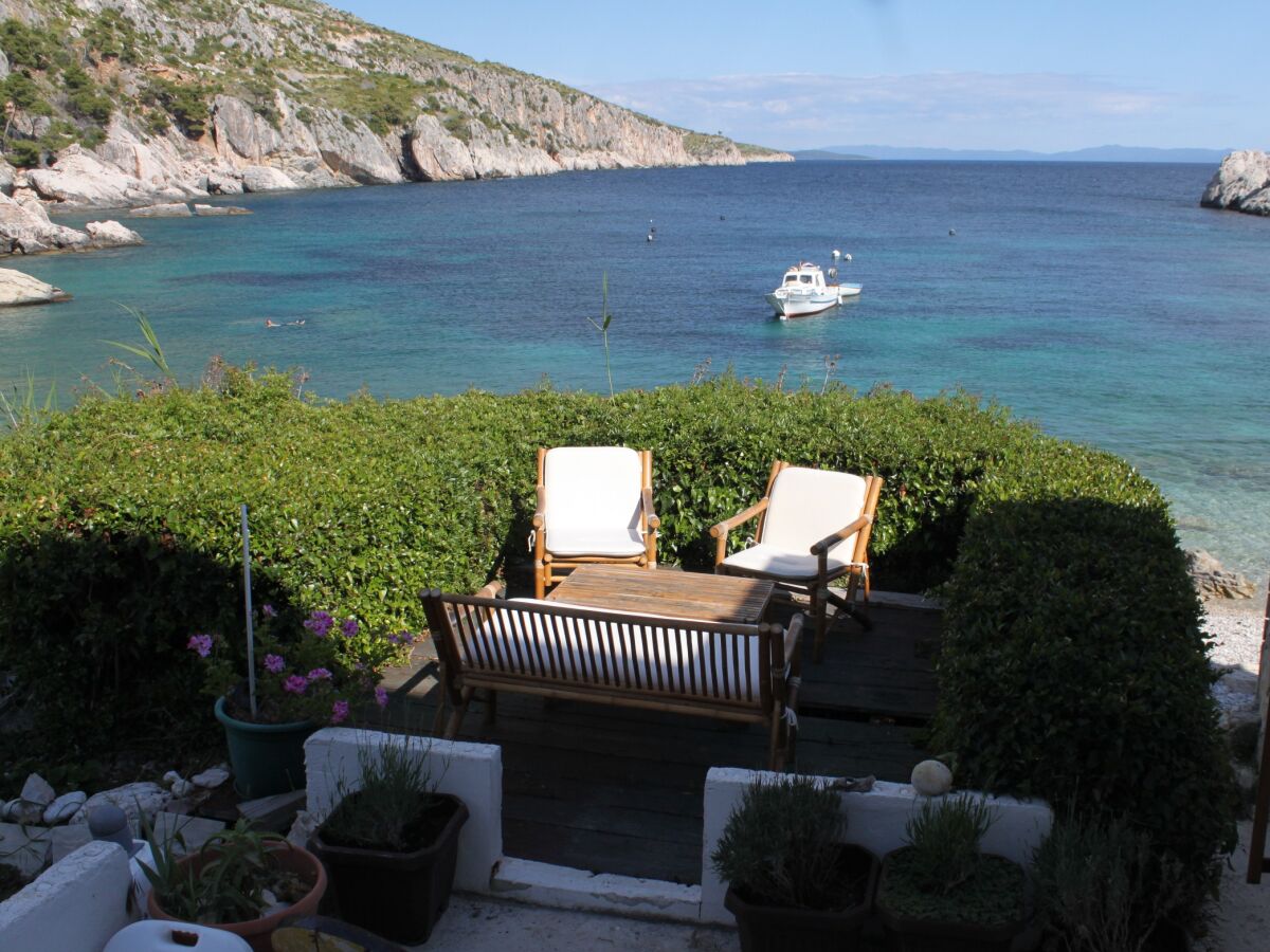 Apartment Two bedroom apartment near beach Cove Zaraće, Hvar A-8781-c