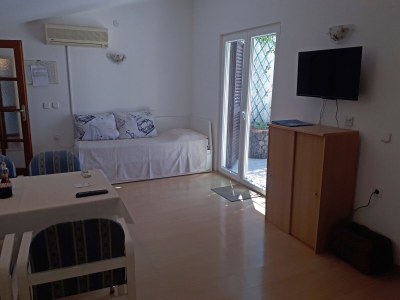 Apartment One bedroom apartment with terrace and sea view Zavala, Hvar A-8912-a - Outdoor photo 13