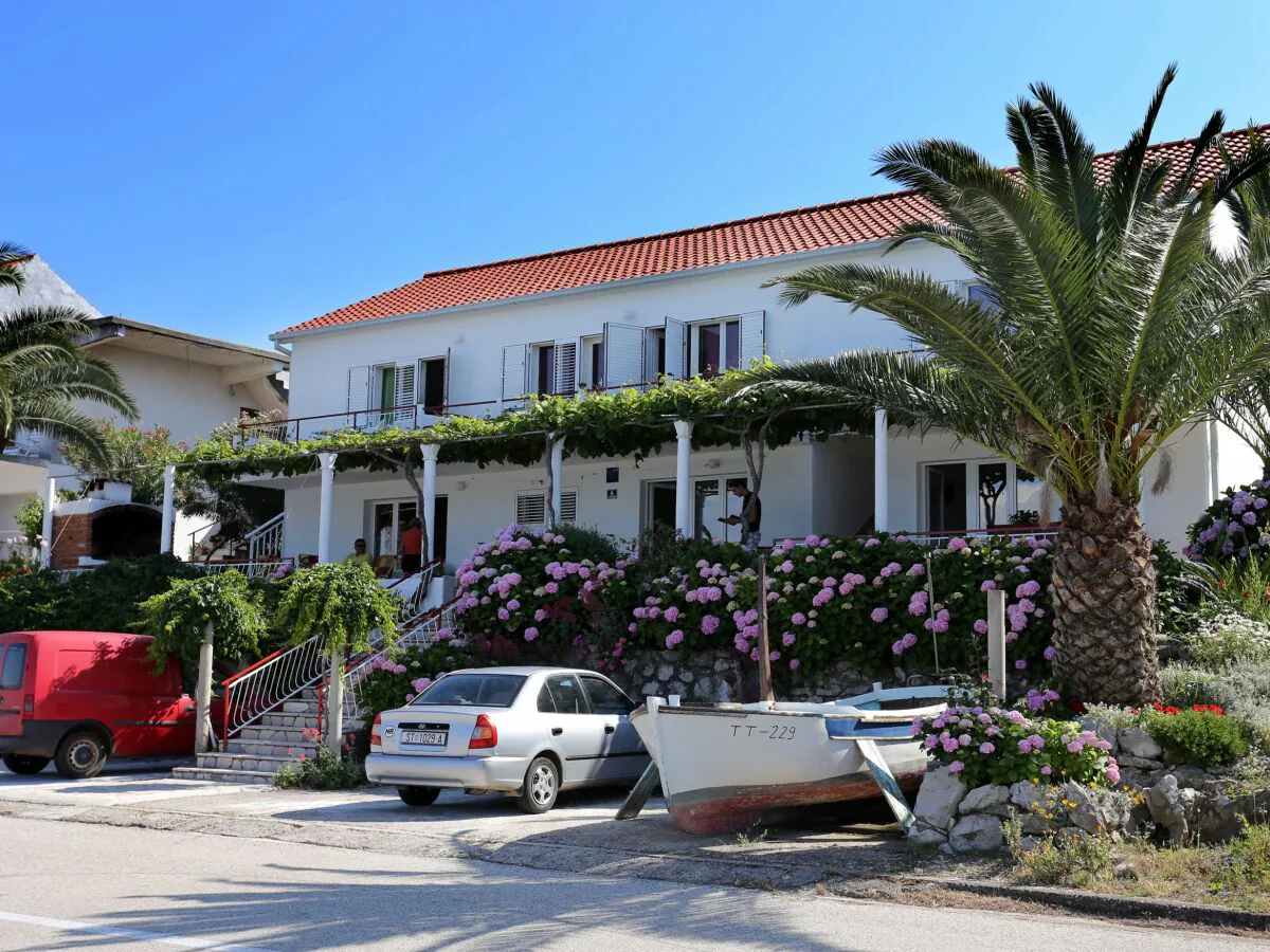 Apartment Two bedroom apartment near beach Drače, Pelješac A-10130-a