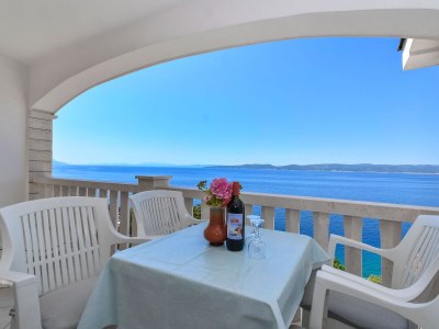 Apartment Two bedroom apartment with terrace and sea view Pisak, Omiš A-10323-c in Mimice - Apartment