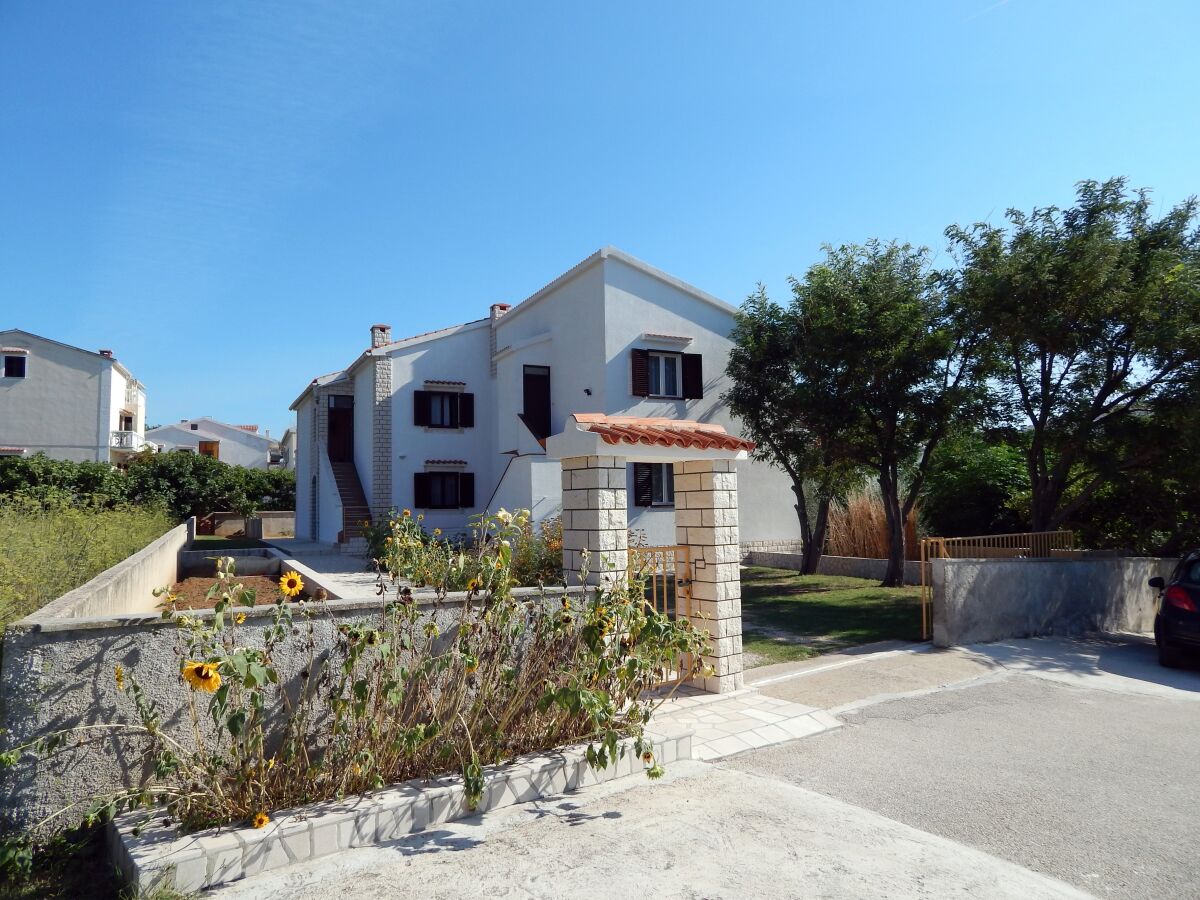 Apartment Two bedroom apartment with balcony Pag A-11358-b - Outdoor photo 3