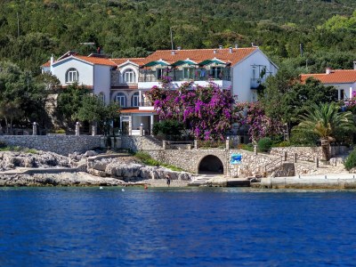 Apartment One bedroom apartment near beach Cove Pokrivenik, Hvar A-10427-c - Outdoor photo 3
