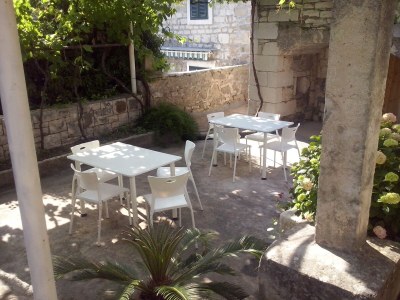 Apartment One bedroom apartment with air-conditioning Sumartin, Brač A-11658-a - Outdoor photo 4