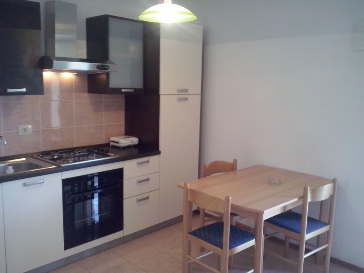 Apartment One bedroom apartment with air-conditioning Sumartin, Brač A-11658-b - Outdoor photo 5
