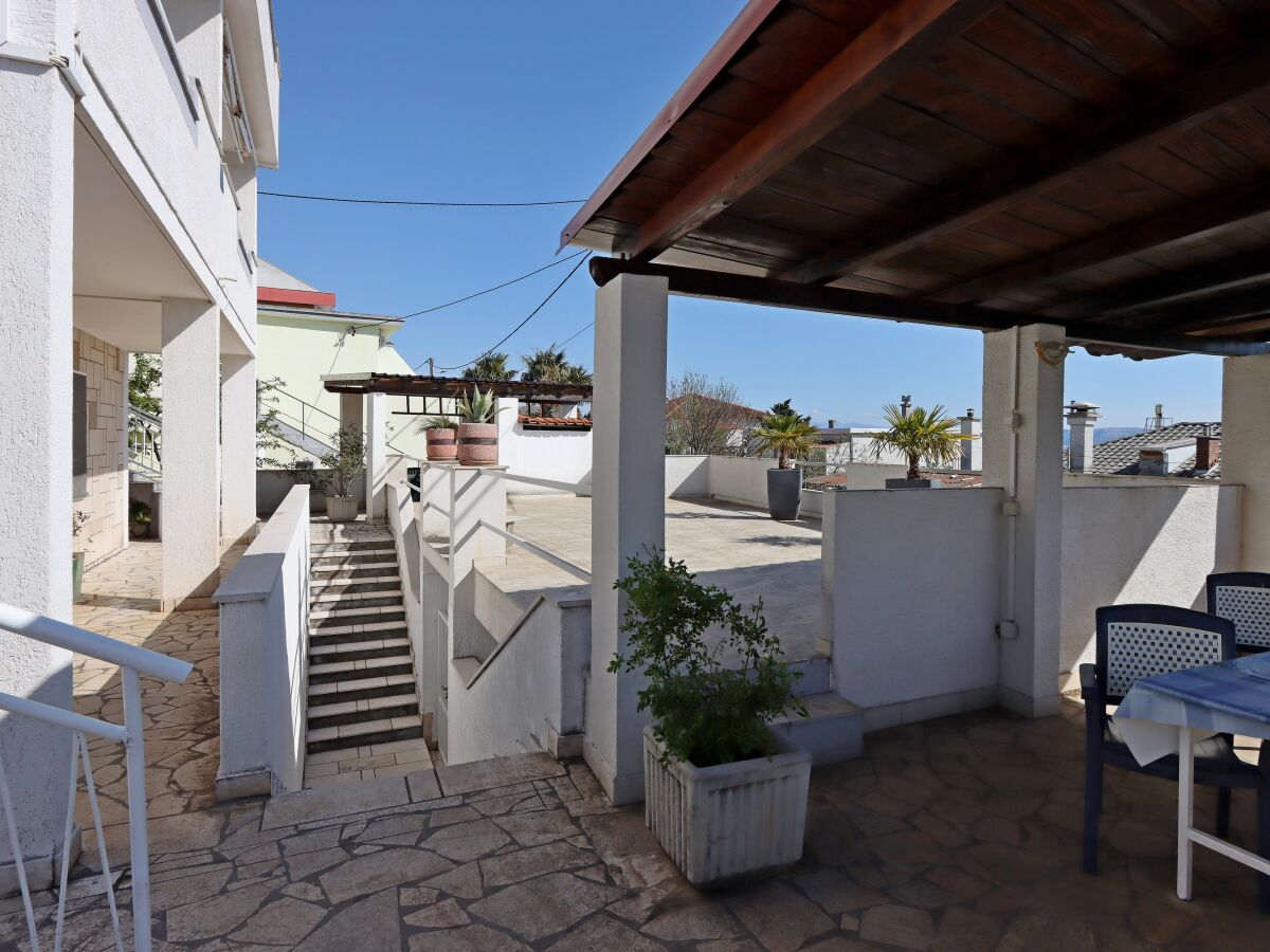 Apartment Two bedroom apartment with balcony and sea view Crikvenica A-12592-c - Outdoor photo 5