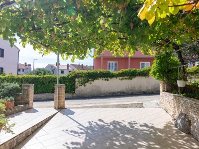 Apartment Three bedroom apartment with terrace Rovinj A-12656-a - Outdoor photo 12