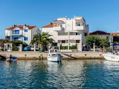 Apartment One bedroom apartment with terrace and sea view Rogoznica A-12820-b - Outdoor photo 10