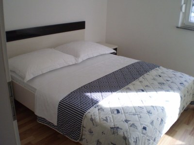 Apartment Two bedroom apartment with terrace Banjol, Rab A-12838-b - Outdoor photo 18