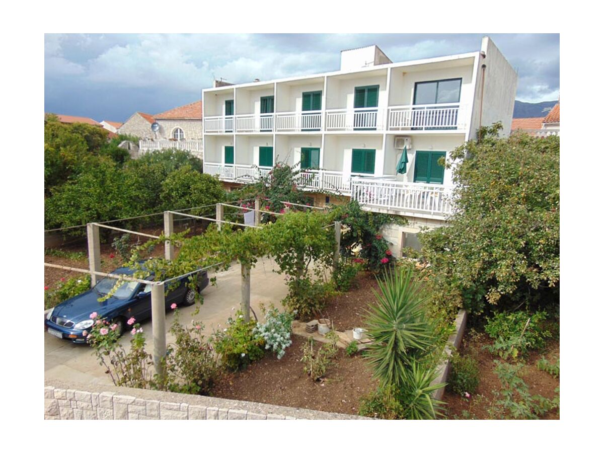 Apartment One bedroom apartment with terrace and sea view Sućuraj, Hvar A-12887-b - Outdoor photo 2