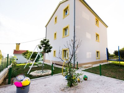 Apartment Three bedroom apartment with terrace and sea view Podstrana, Split A-13393-a - Outdoor photo 2