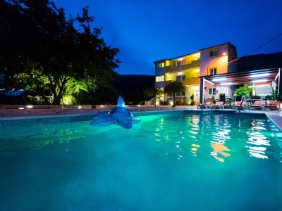 Apartment Three bedroom apartment with balcony and sea view Podstrana, Split A-13393-b - Outdoor photo 44