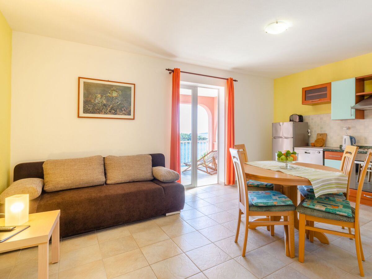 Apartment One bedroom apartment with terrace and sea view Karbuni, Korčula A-13217-c