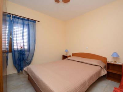 Apartment One bedroom apartment with terrace and sea view Karbuni, Korčula A-13217-c - Outdoor photo 9