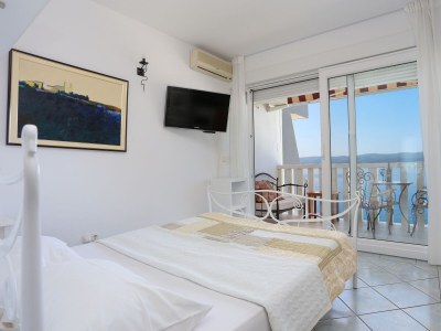 Apartment Studio flat with terrace and sea view Lokva Rogoznica, Omiš AS-13226-a in Omiš - Apartment
