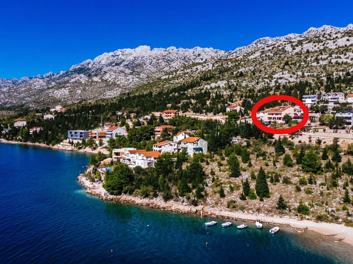 Apartment Three bedroom apartment with terrace and sea view Starigrad, Paklenica A-14113-c - Outdoor photo 2