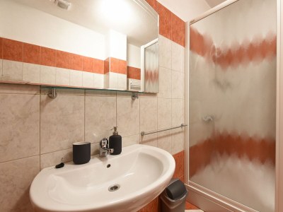 Apartment Three bedroom apartment with terrace and sea view Starigrad, Paklenica A-14113-c - Outdoor photo 23