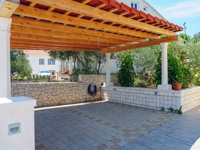 Apartment Two bedroom apartment near beach Lumbarda, Korčula A-3554-a - Outdoor photo 8