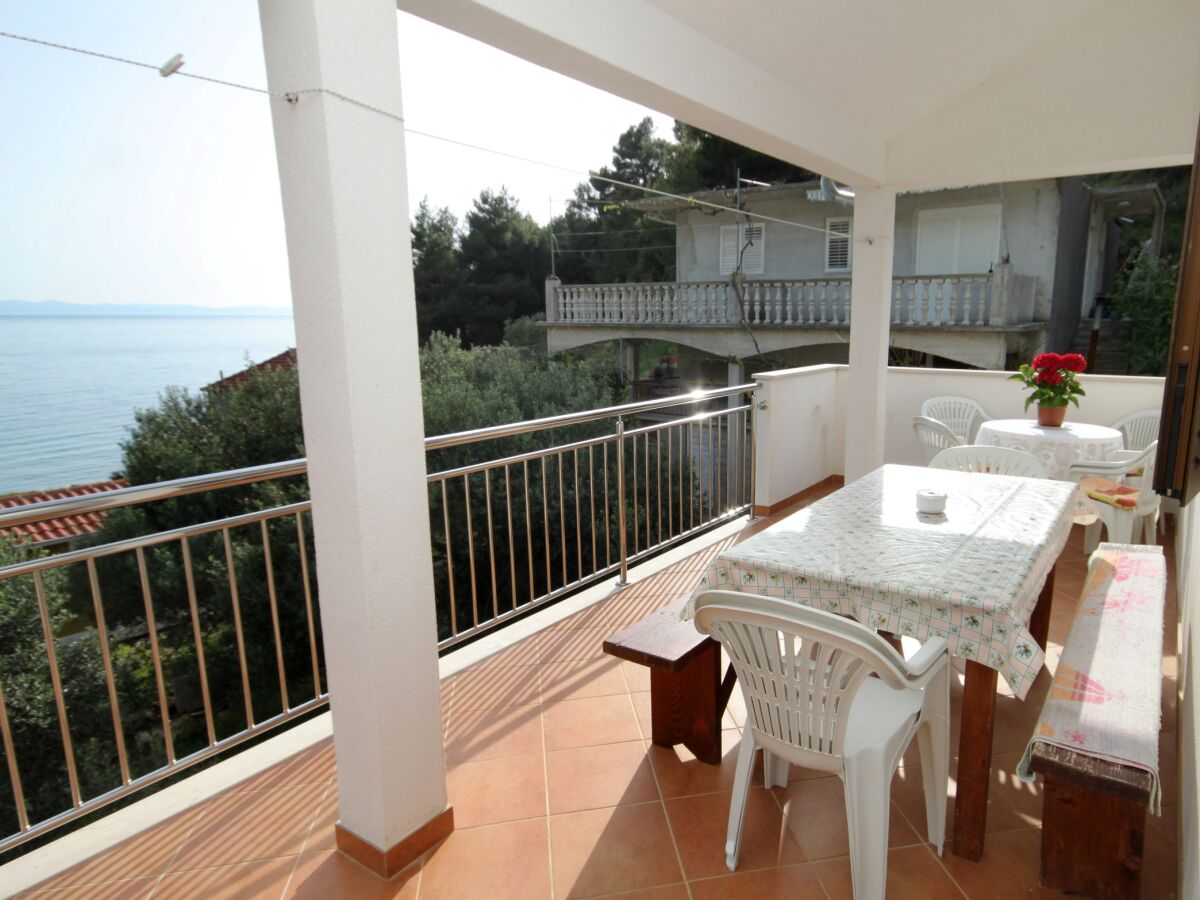 Apartment Three bedroom apartment with terrace and sea view Cove Skozanje, Hvar A-4024-b