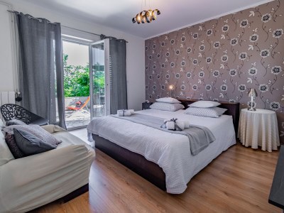 Apartment Three bedroom apartment with terrace and sea view Lovran, Opatija A-7837-a in Lovran - Apartment