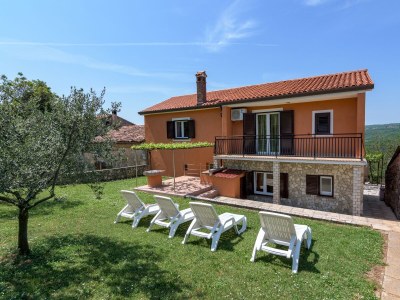 Holiday house Two bedroom house with terrace Sveti Martin, Central Istria - Središnja Istra K-7849 in Nedešćina - Holiday house
