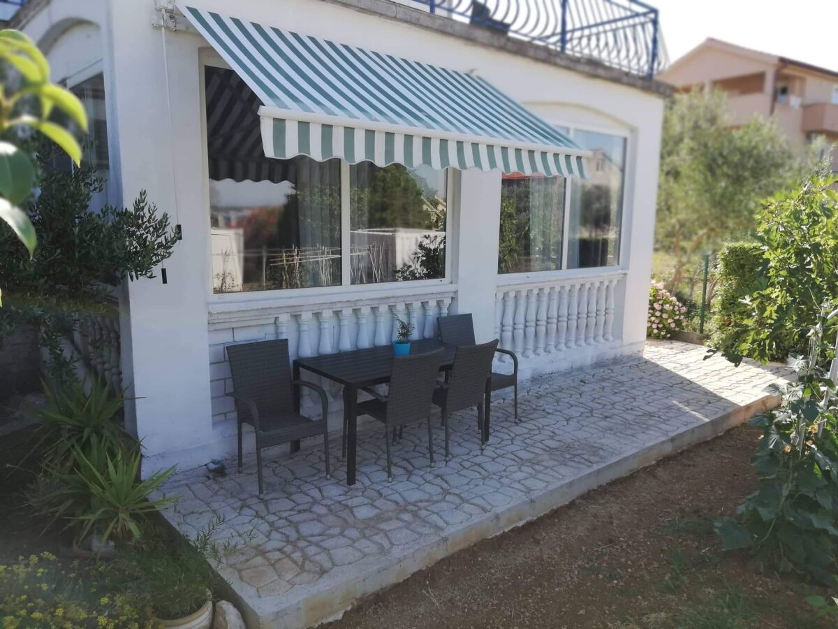 Apartment Two bedroom apartment with terrace and sea view Tkon, Pašman A-5827-b