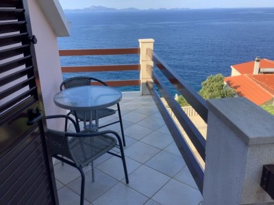 Apartment Two bedroom apartment with terrace and sea view Zavalatica, Korčula A-9137-a in Cara - Apartment