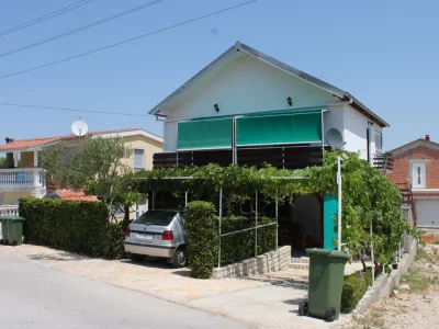 Apartment Three bedroom apartment near beach Tkon, Pašman A-8244-b in Tkon - Apartment