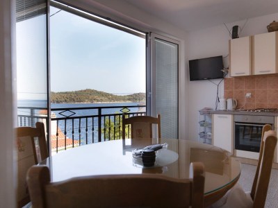 Apartment Two bedroom apartment with air-conditioning Vis A-8526-a in Vis - Apartment