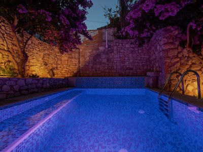 Holiday house Three bedroom house with terrace and sea view Sutivan, Brač K-16300 - Outdoor photo 20
