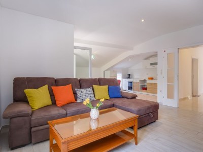 Apartment Three bedroom apartment with terrace Mali Lošinj, Lošinj A-16019-a in Mali Lošinj - Apartment