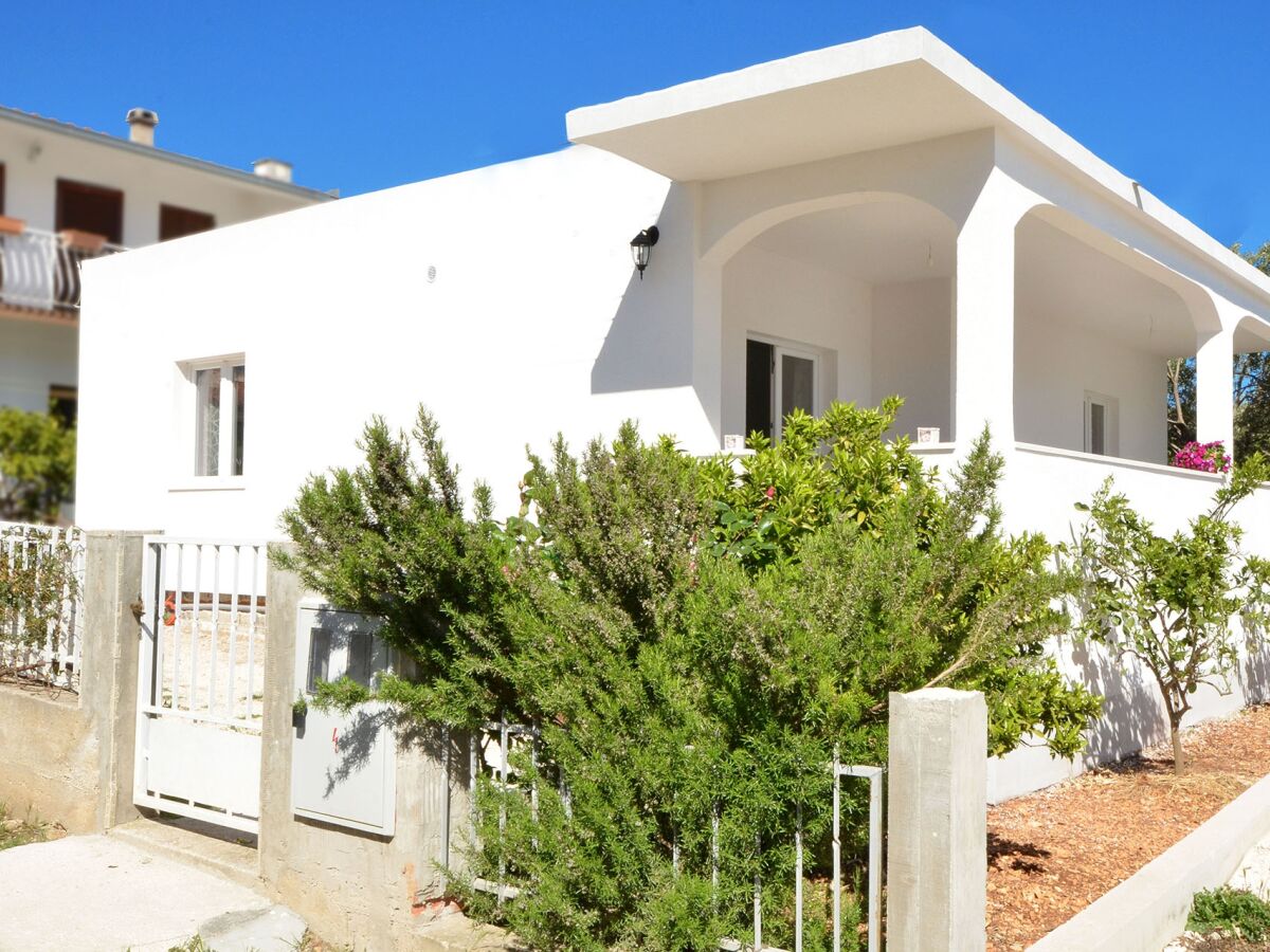 Holiday house Two bedroom house near beach Vinišće, Trogir K-16488