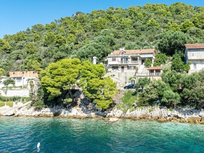 Apartment One bedroom apartment near beach Ubli, Lastovo A-16599-a - Outdoor photo 6