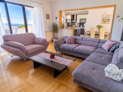 Apartment Three bedroom apartment with terrace and sea view Klis, Split A-16979-a in Klis - Apartment