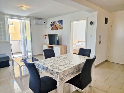 Apartment One bedroom apartment with balcony Baška, Krk A-18873-a - Outdoor photo 4