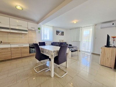 Apartment One bedroom apartment with balcony Baška, Krk A-18873-a - Outdoor photo 6