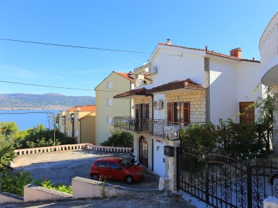 Apartment Three bedroom apartment with balcony and sea view Arbanija, Čiovo A-17332-a in Trogir - Apartment