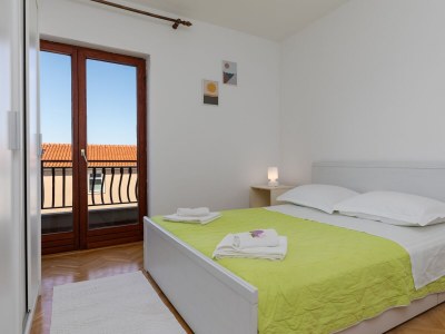 Apartment Two bedroom apartment with terrace and sea view Duće, Omiš A-18897-a - Outdoor photo 12