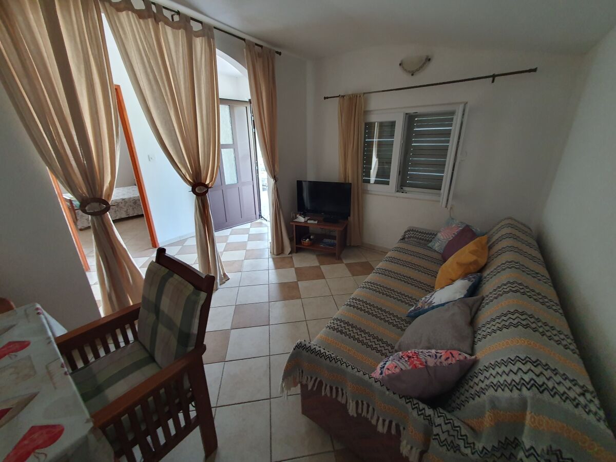 Apartment Two bedroom apartment with terrace and sea view Seline, Paklenica A-17390-a - Outdoor photo 5
