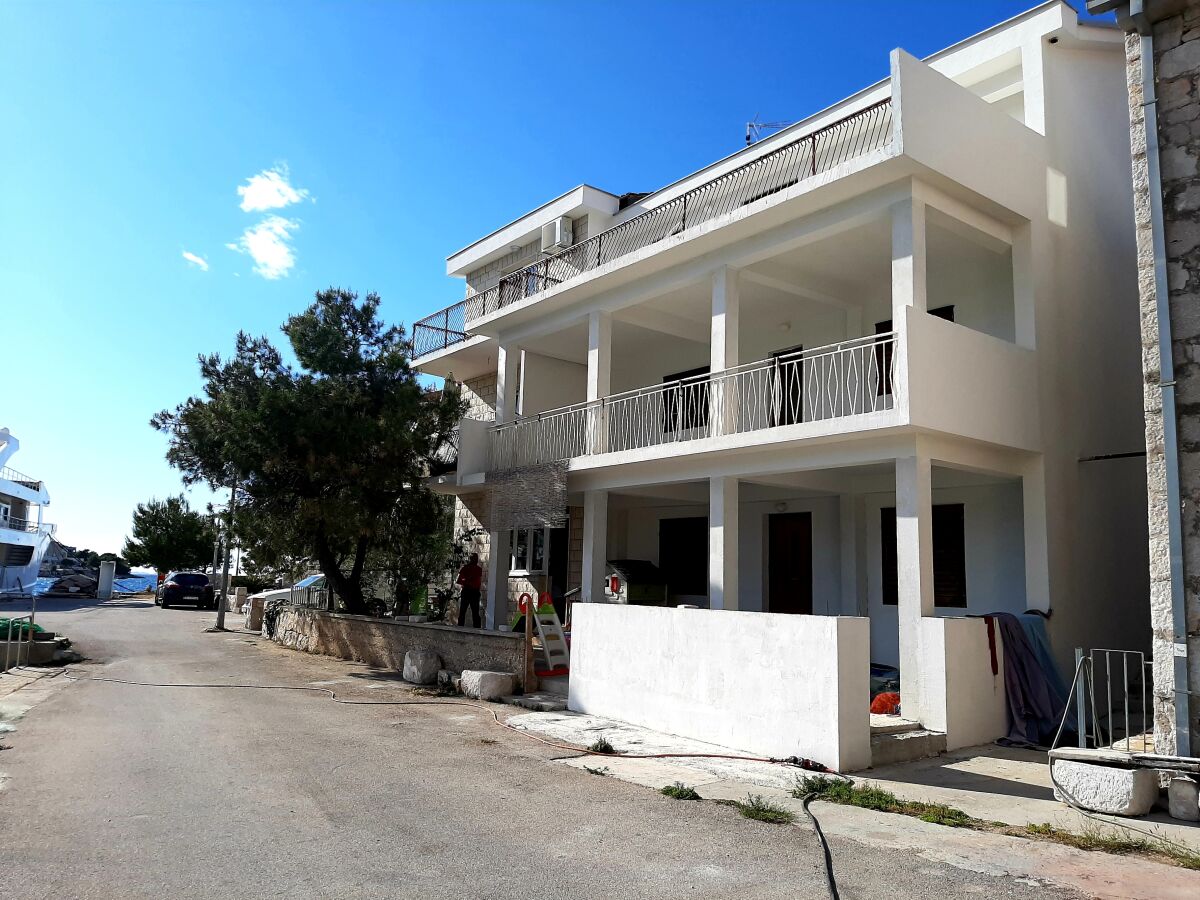 Apartment One bedroom apartment near beach Ražanj, Rogoznica A-18284-a